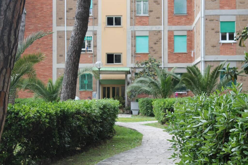 Appartamento locato con finalità turistiche Ostia Esterno foto